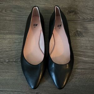 H&M Pointed Toe Women Flat Shoes size 6
